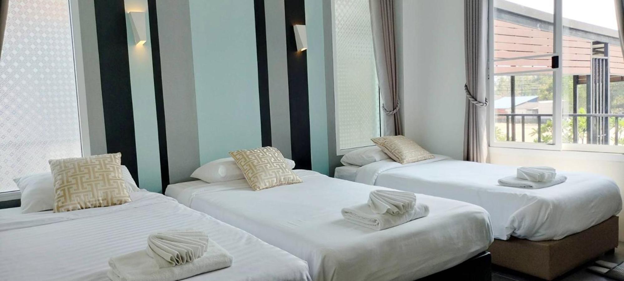 Rajapruek Entire 3 7 Bedrooms Near Airport Vila