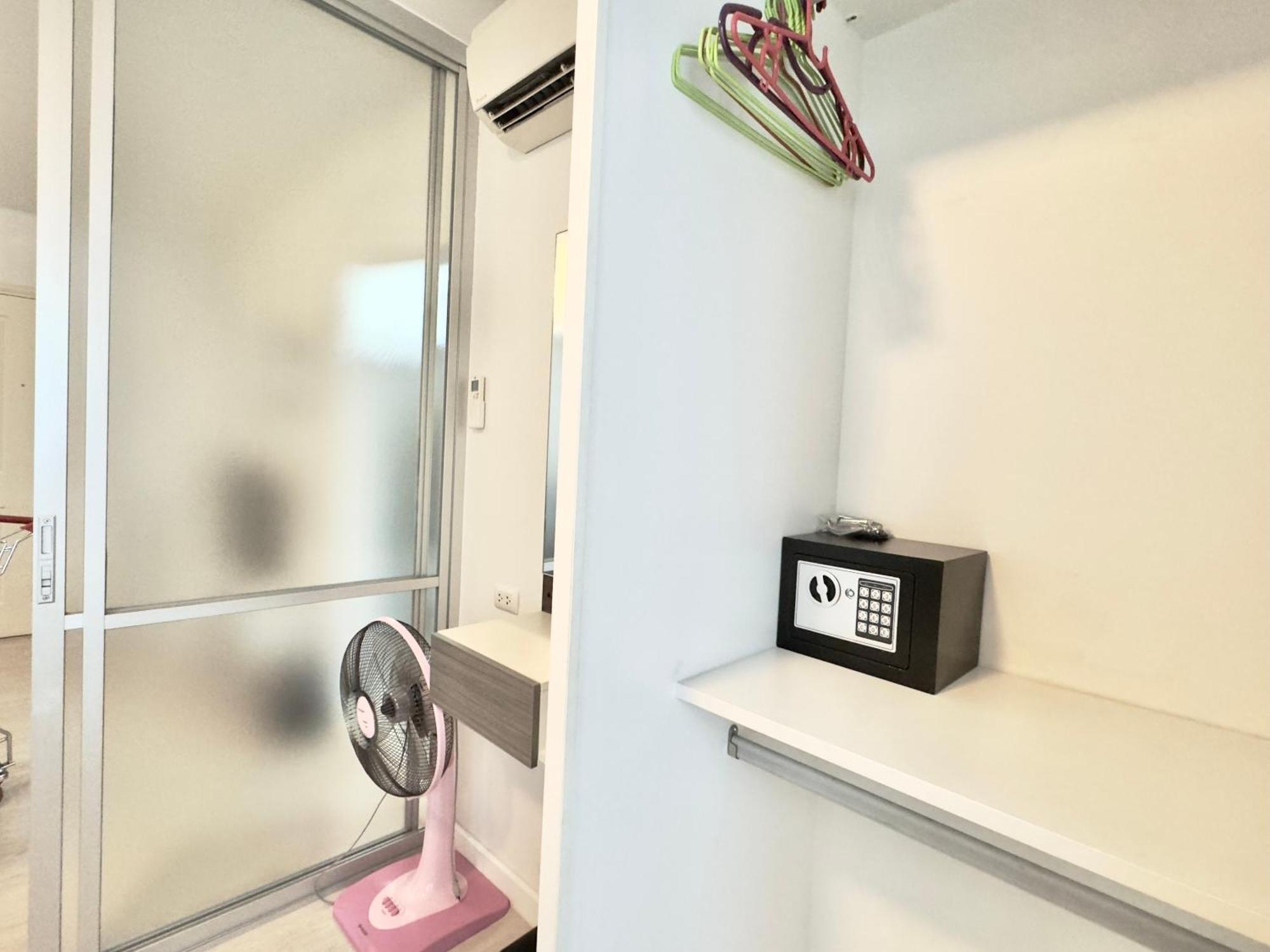Apartment Dcondo Near The Mall,doi Suthep View *