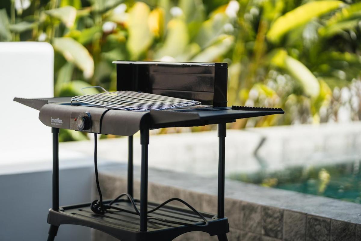 Villa Emeralda Pool 4br Near Festival, Free Daily Housekeeping Chiang Mai