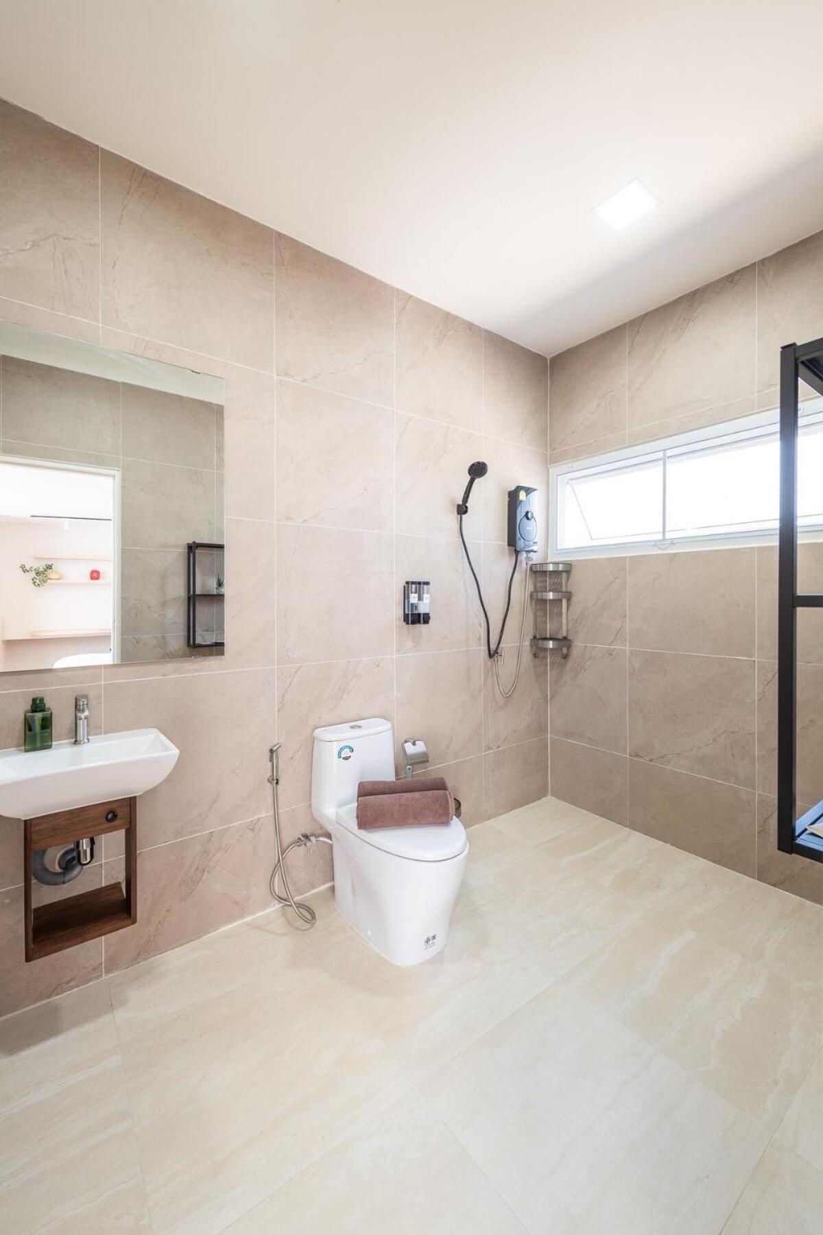 Emeralda Pool 4br Near Festival, Free Daily Housekeeping Villa *