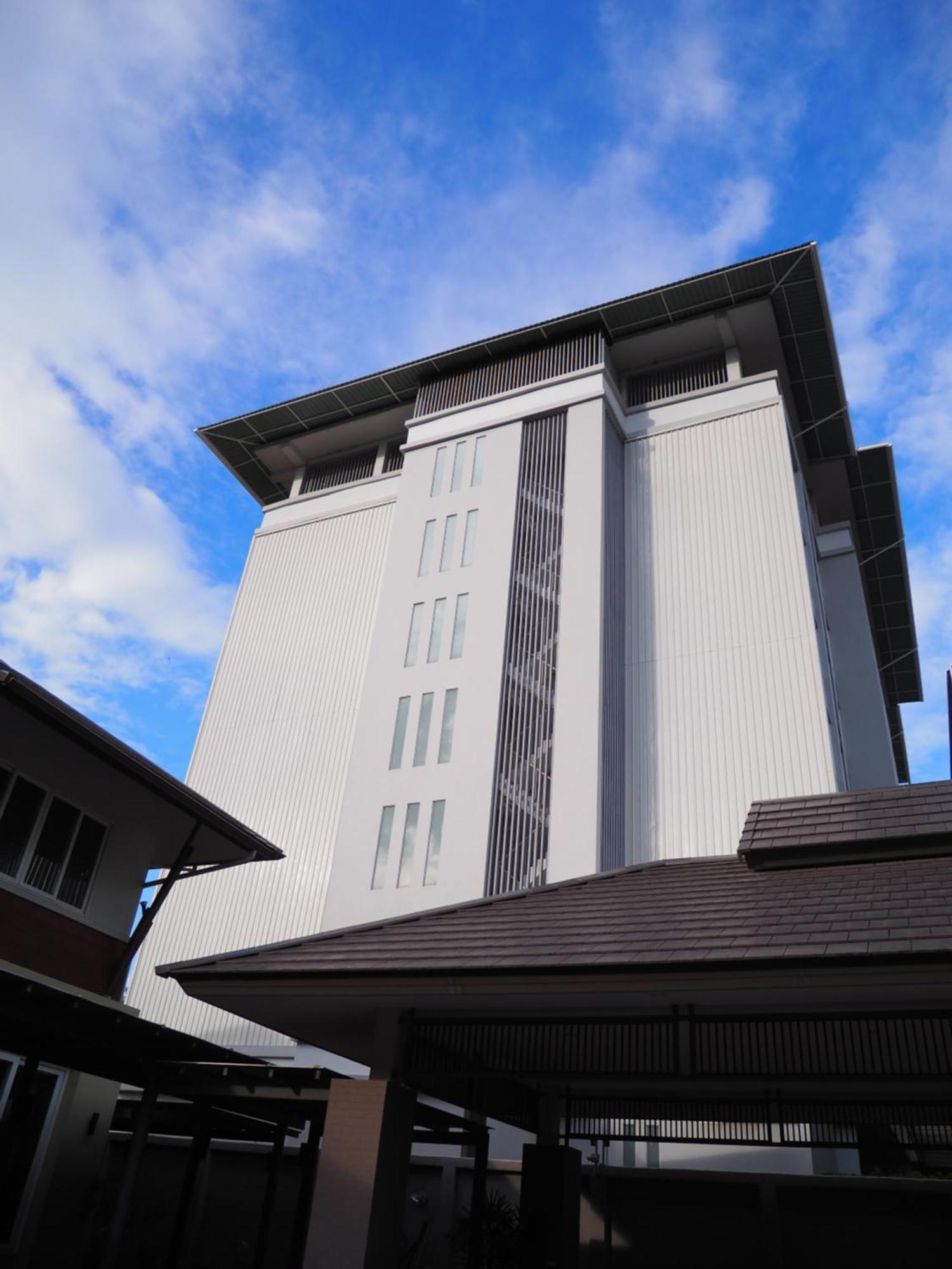The Kannas & Serviced Apartment, Sha Certified Hotel