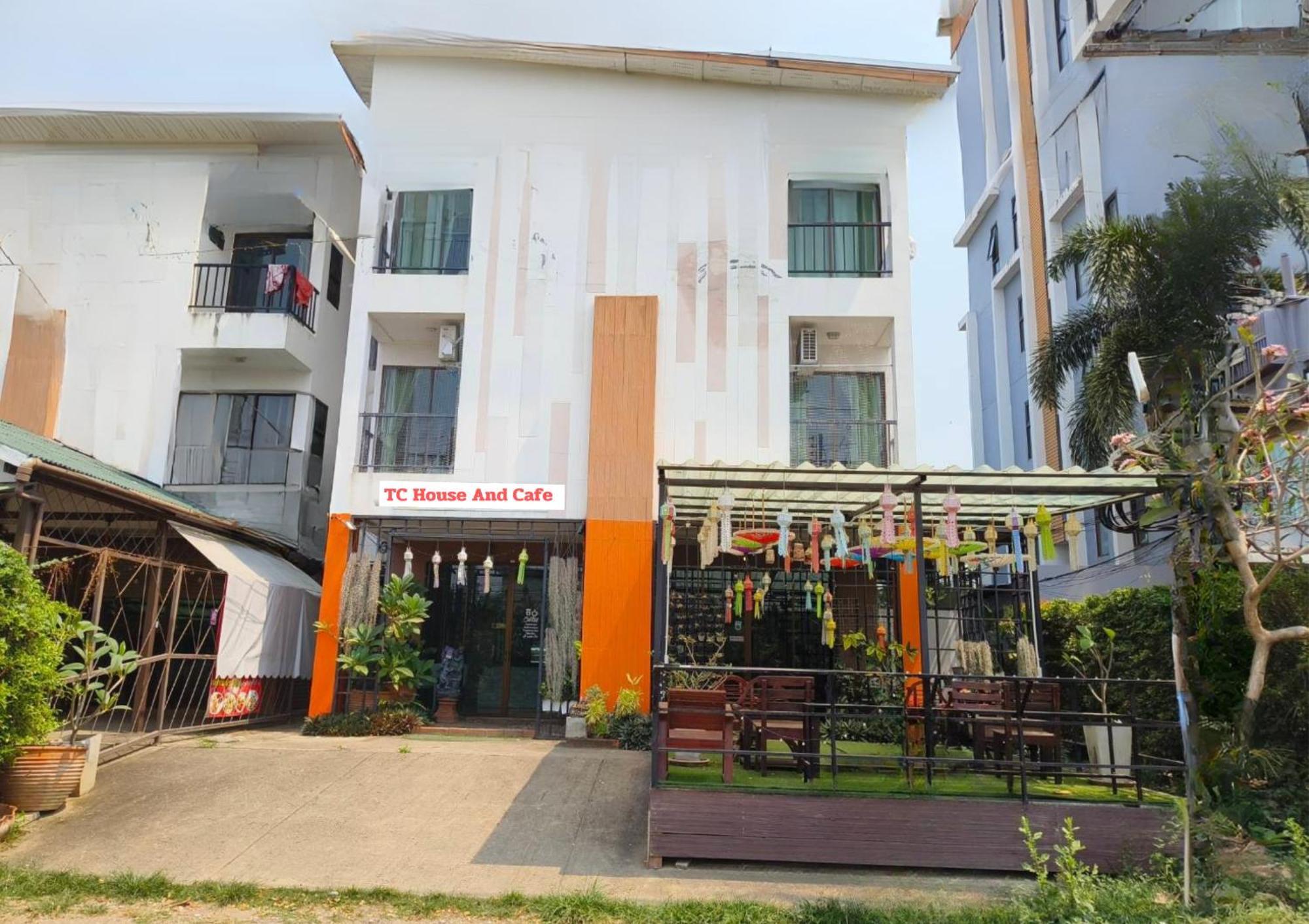 Tc House And Cafe