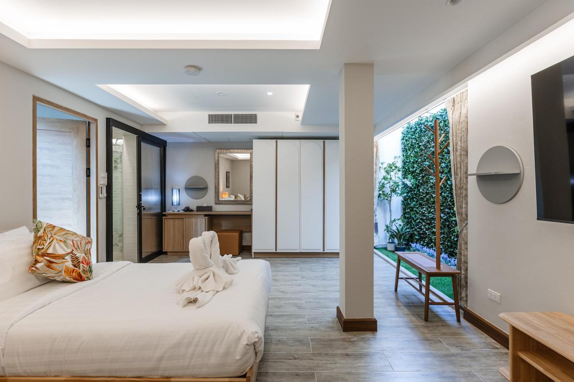 Purelux6 - 3br Pool Villa