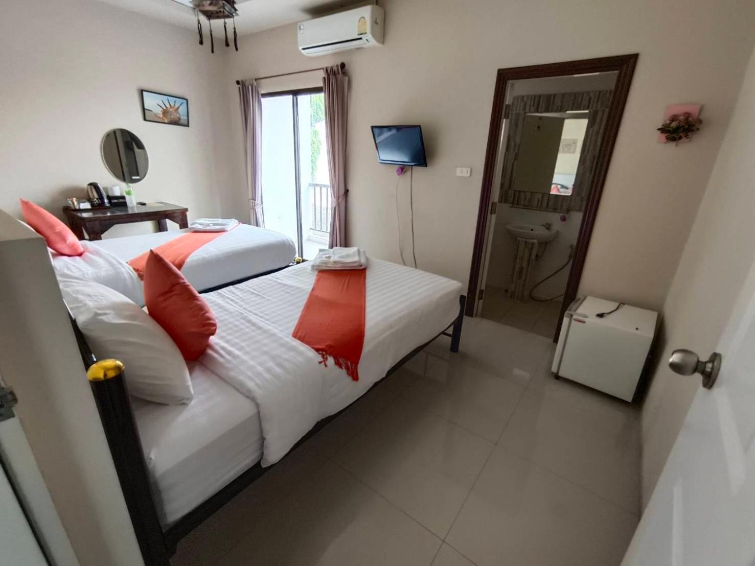 Tc House And Cafe Hotel Chiang Mai