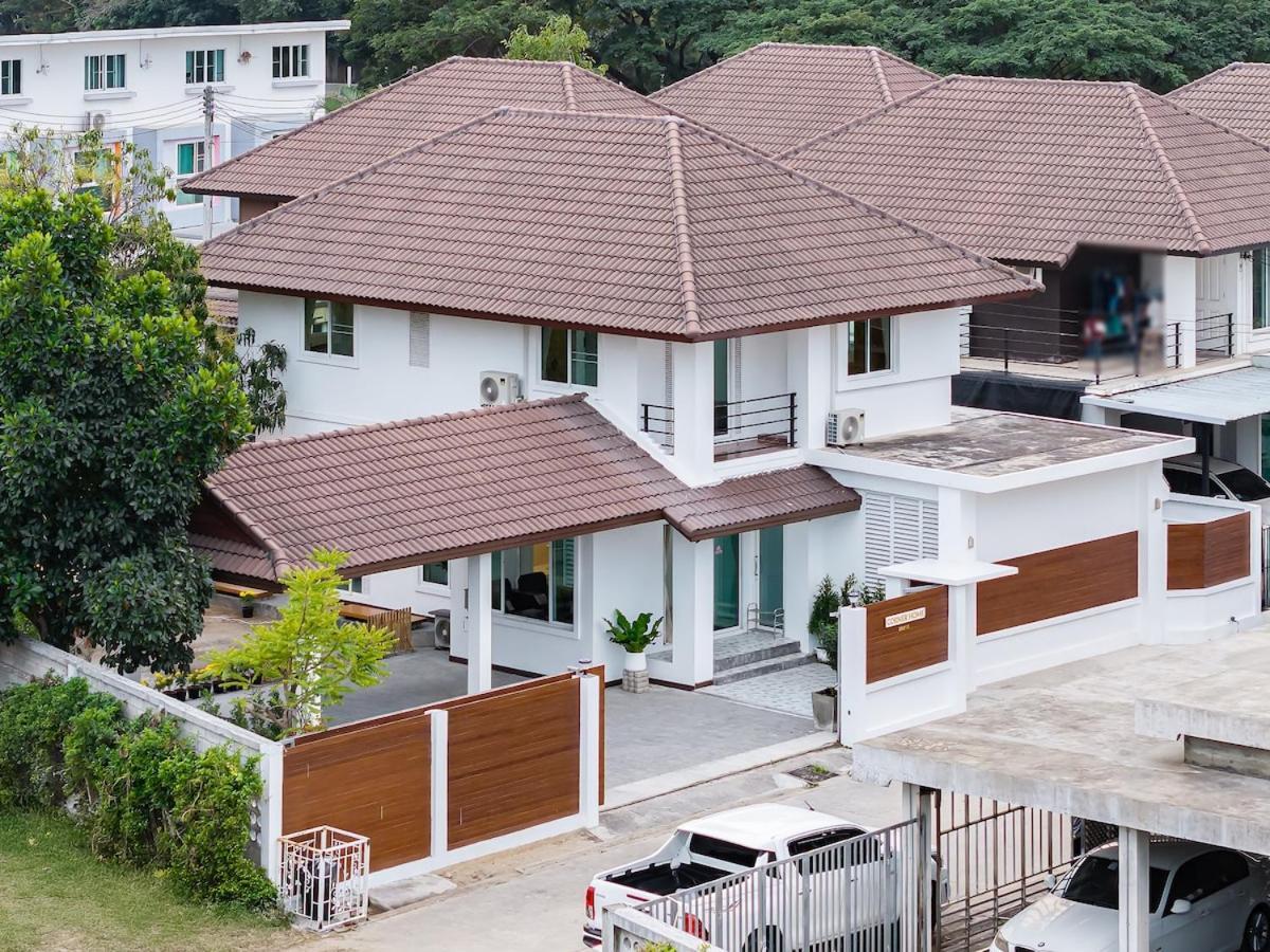 Villa Corner Chiang Mai
