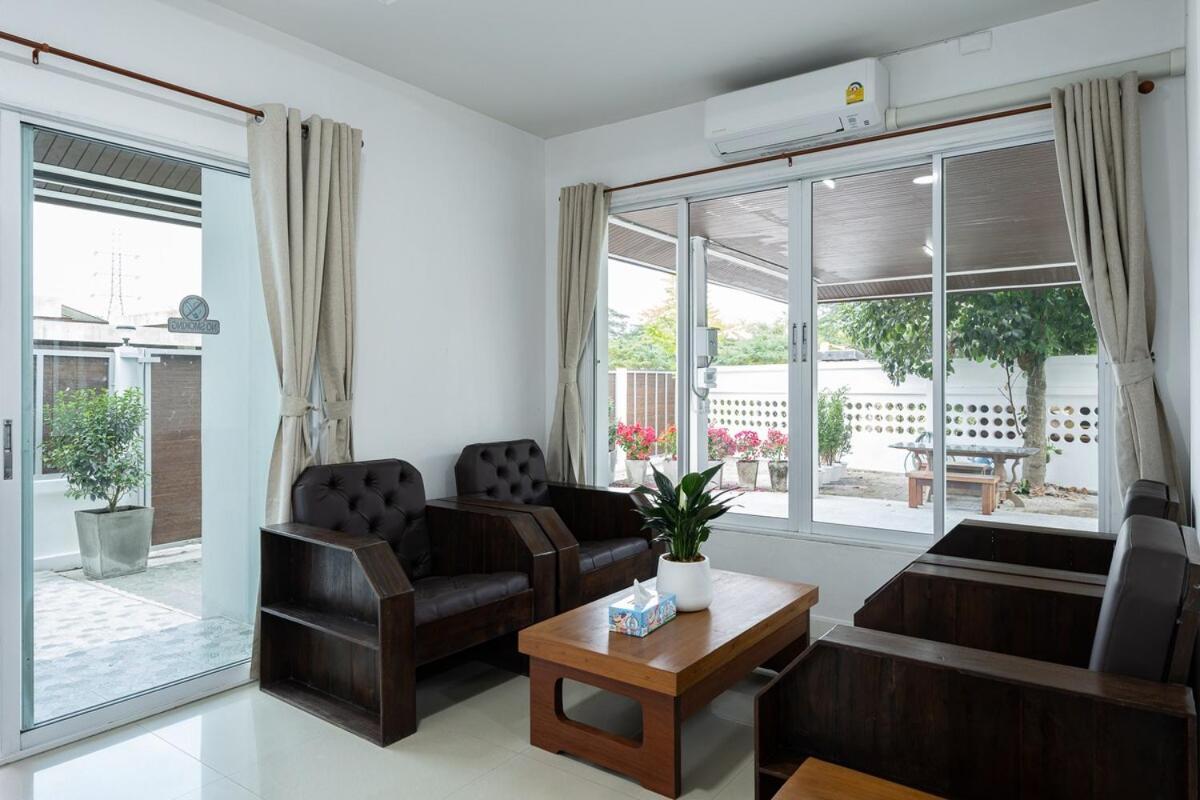 Corner Villa *