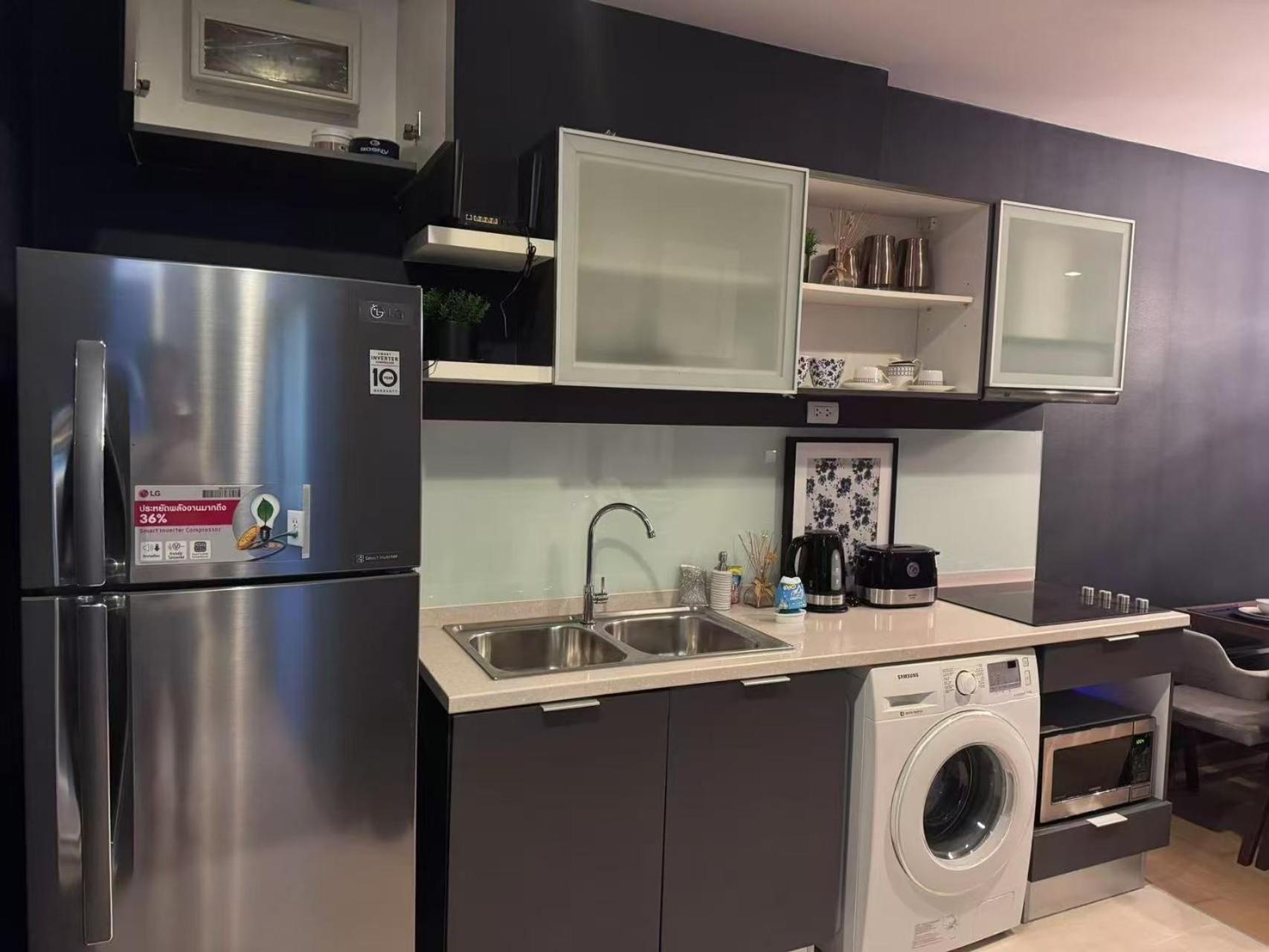 The Astra Appartement *