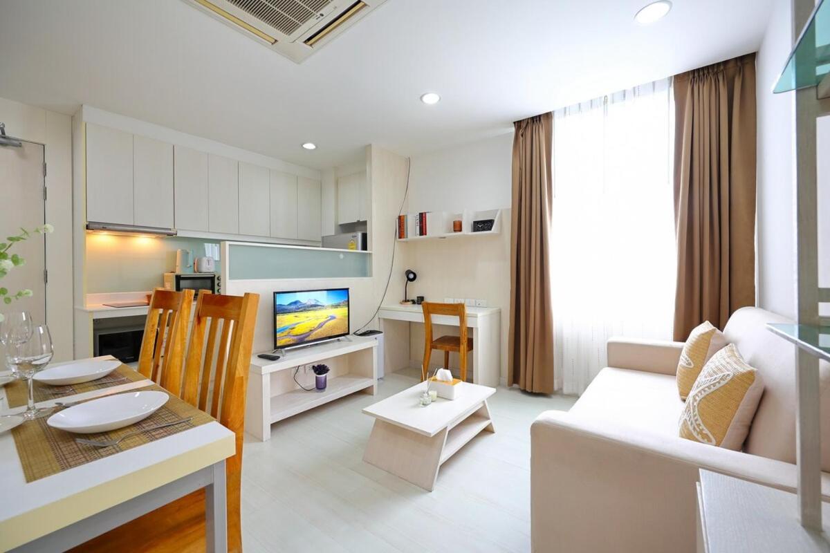 Homely 2 Brs Nimman Apartment Chiang Mai