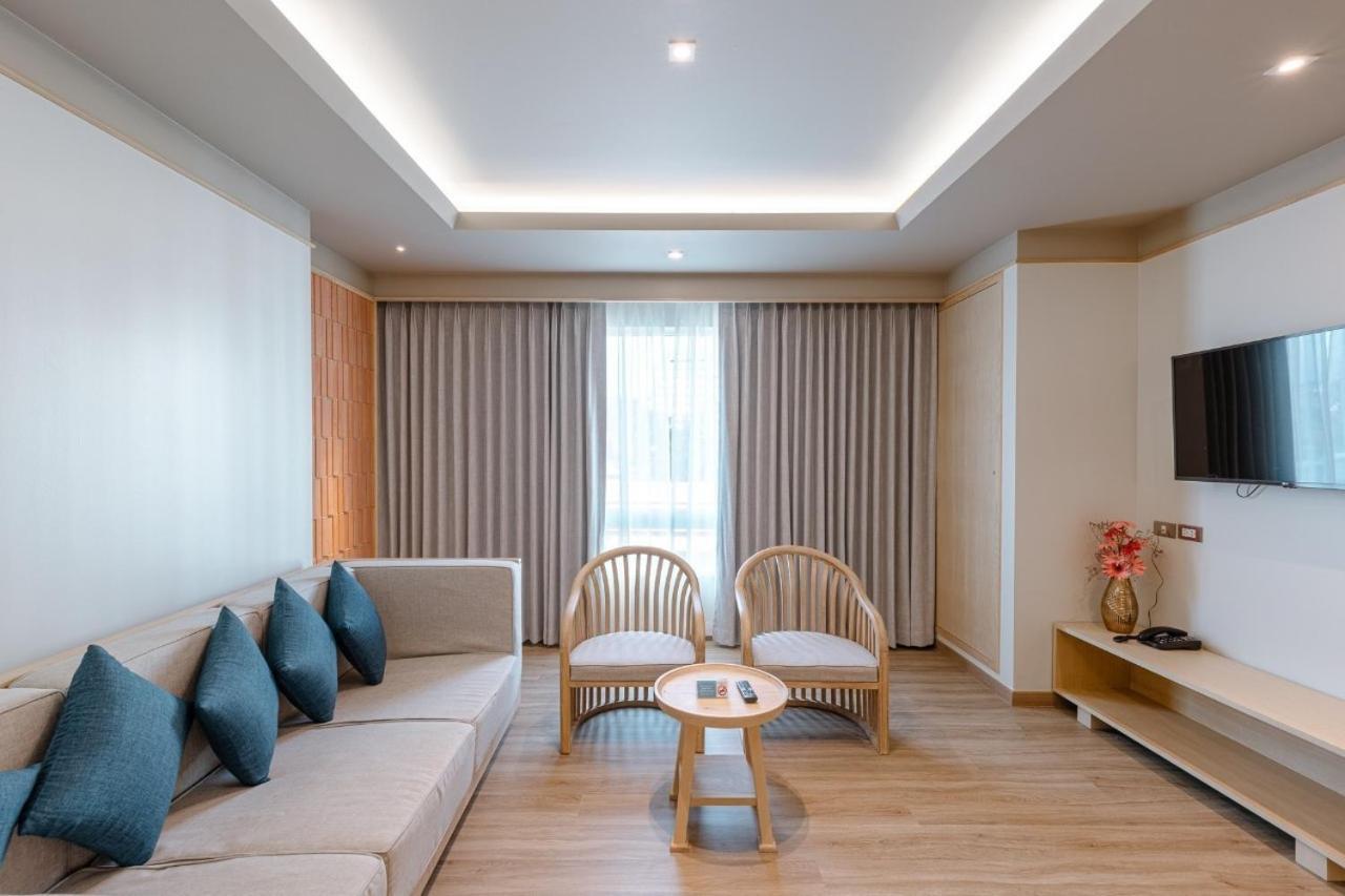 Khum Phucome -sha Extra 4*