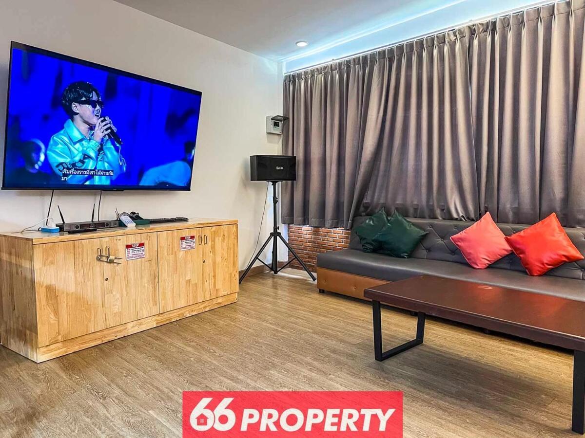 Villa Karaoke Pool Villa, Event Space, Drinks Available *