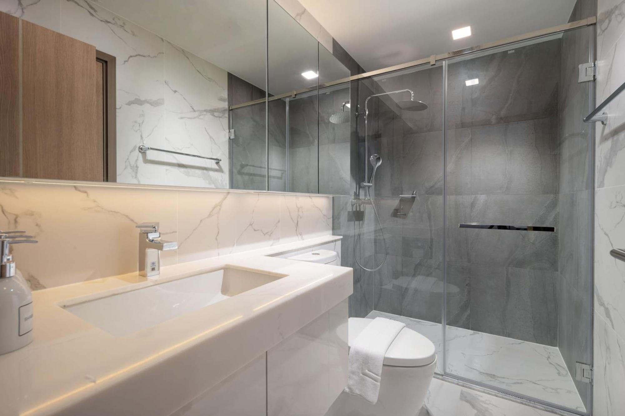 2 Bedroom In *
