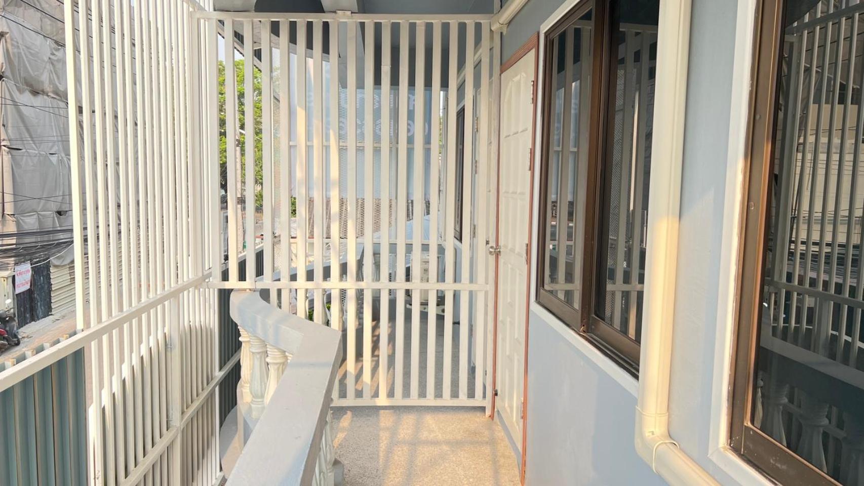 Vieng Vayla House 2*