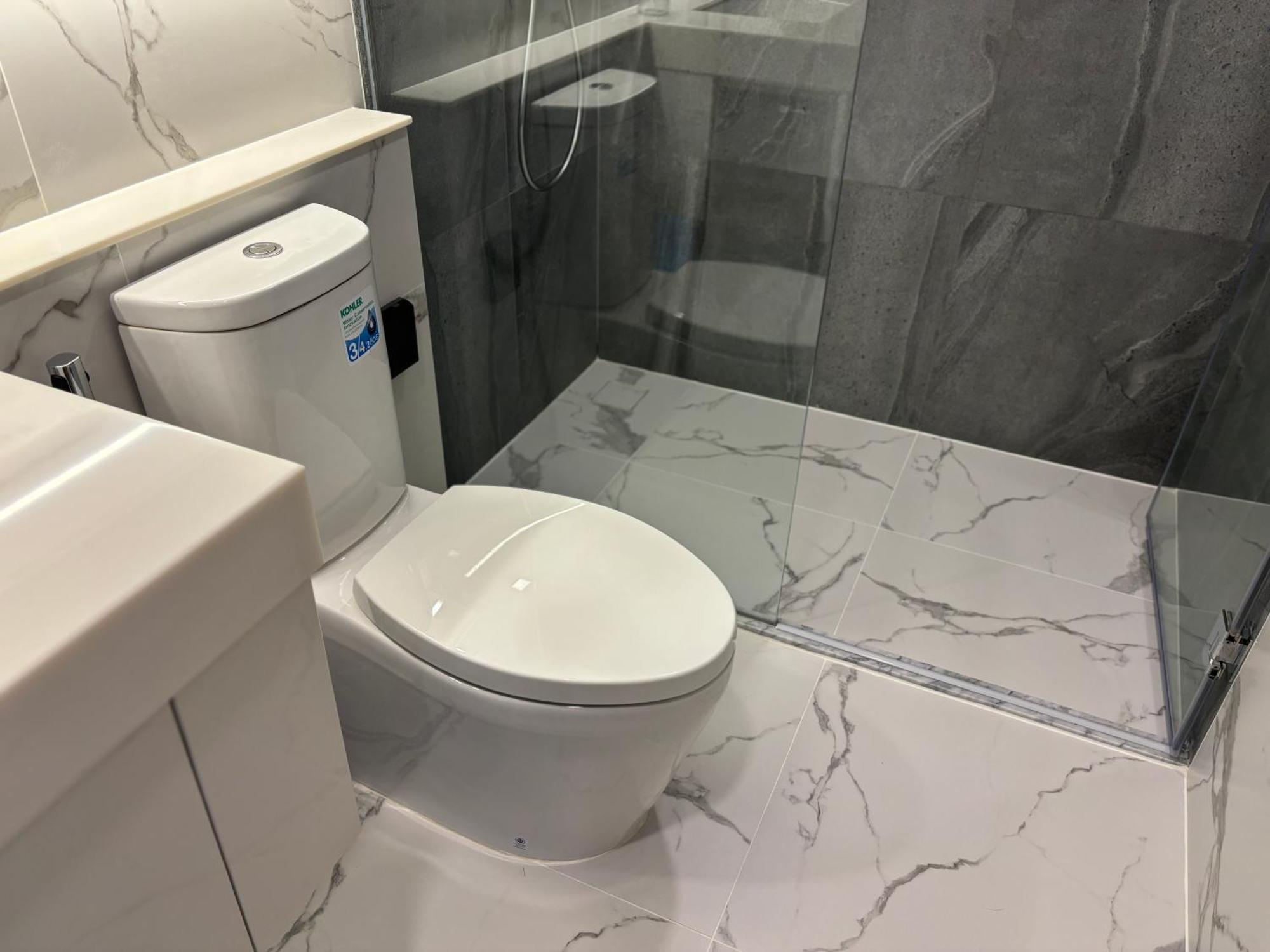 Apartment Astra Sky River 2 Bedroom Rooftop Swimming Pool Gym Centre *