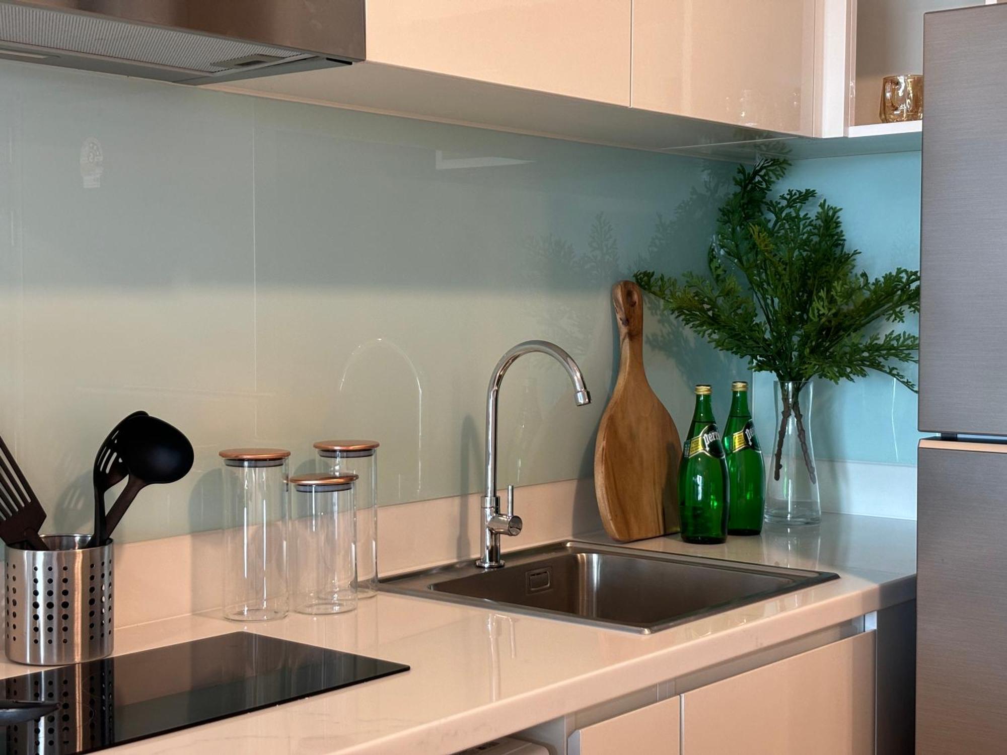 Astra Sky River 2 Bedroom Rooftop Swimming Pool Gym Centre Apartment