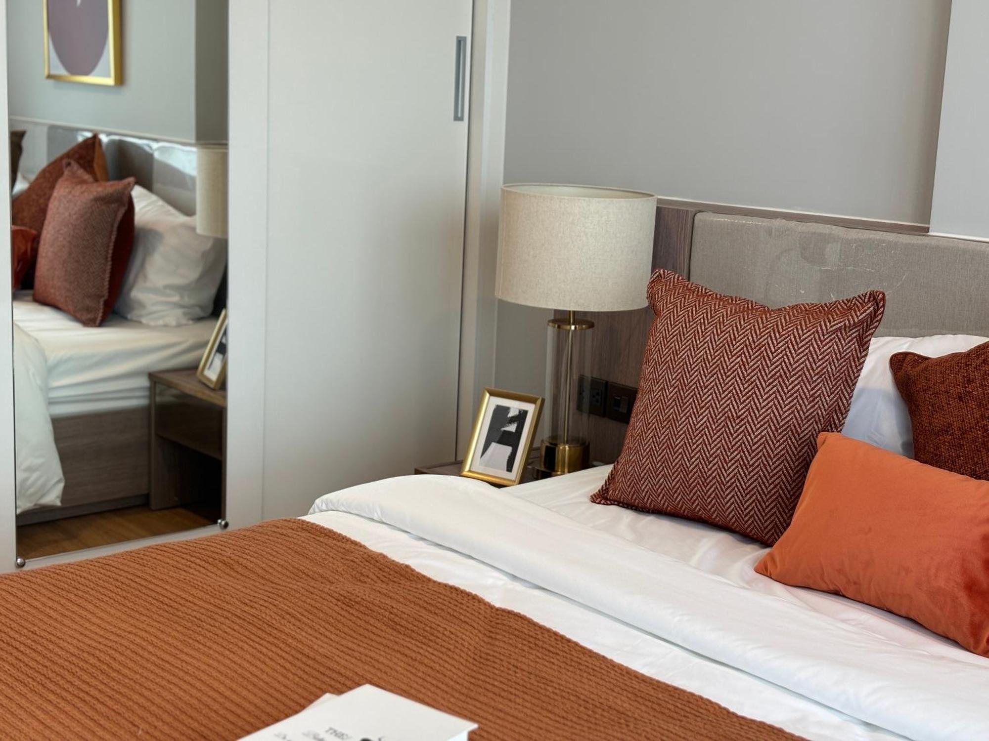 Astra Sky River 2 Bedroom Rooftop Swimming Pool Gym Centre