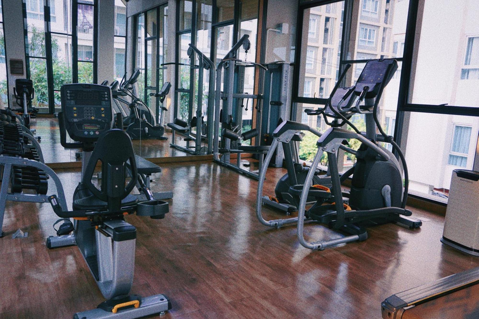 Cozy 1 Bd Pool Gym Balcony Walk To Festival Apartment *
