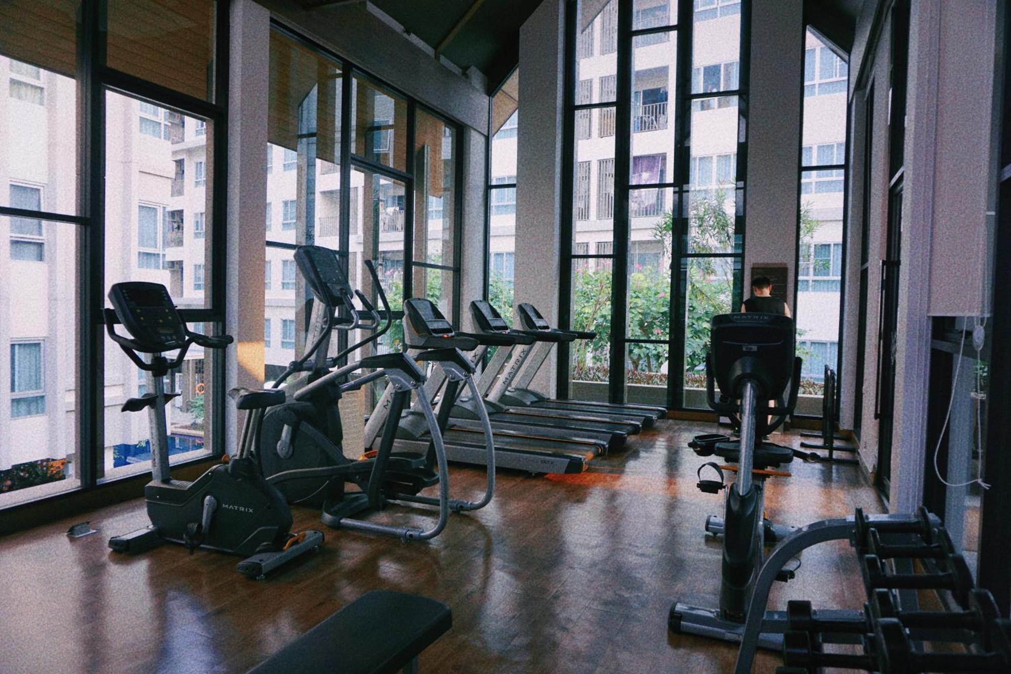 Apartment Cozy 1 Bd Pool Gym Balcony Walk To Festival Chiang Mai