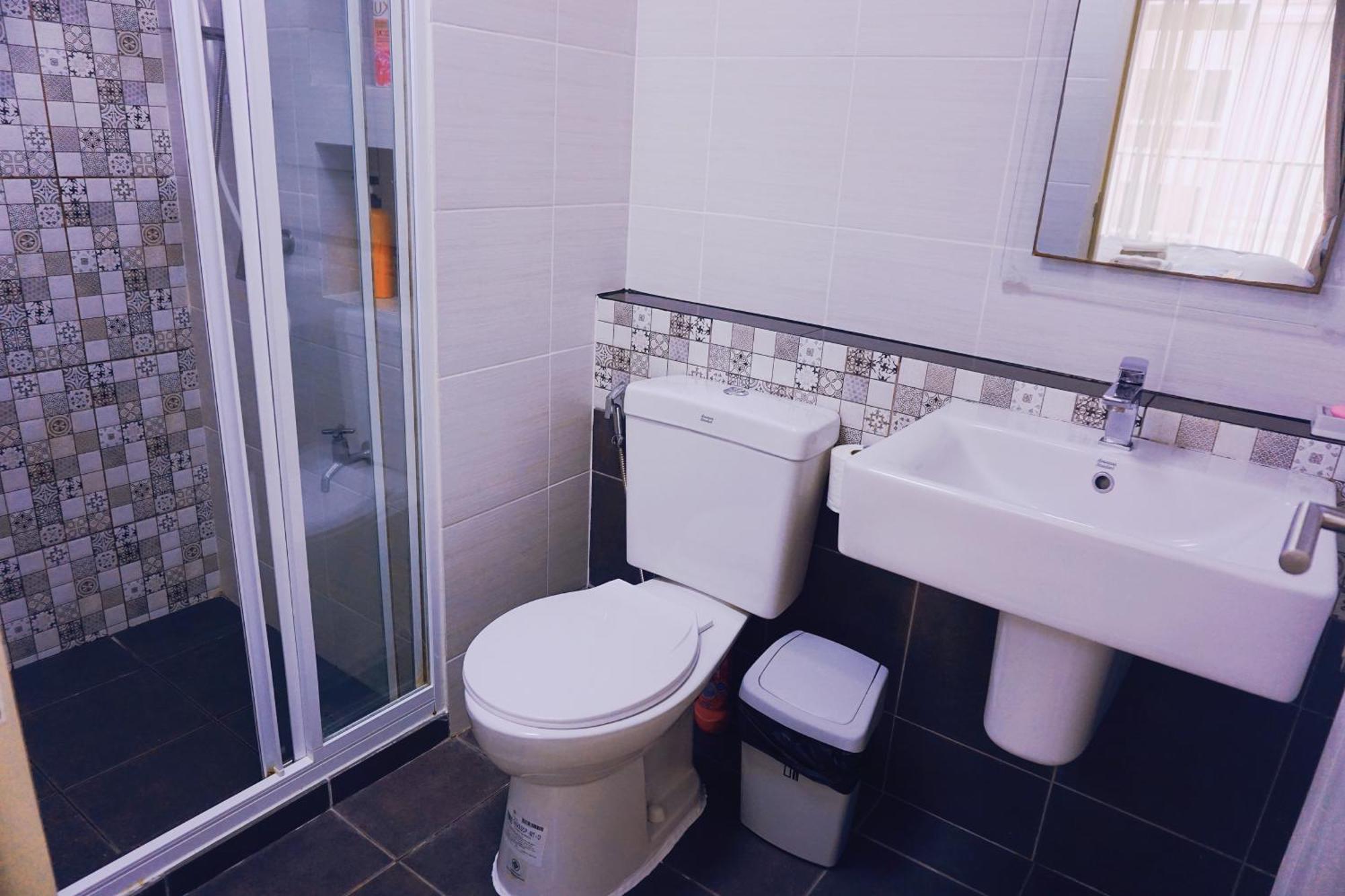 Cozy 1 Bd Pool Gym Balcony Walk To Festival Apartment