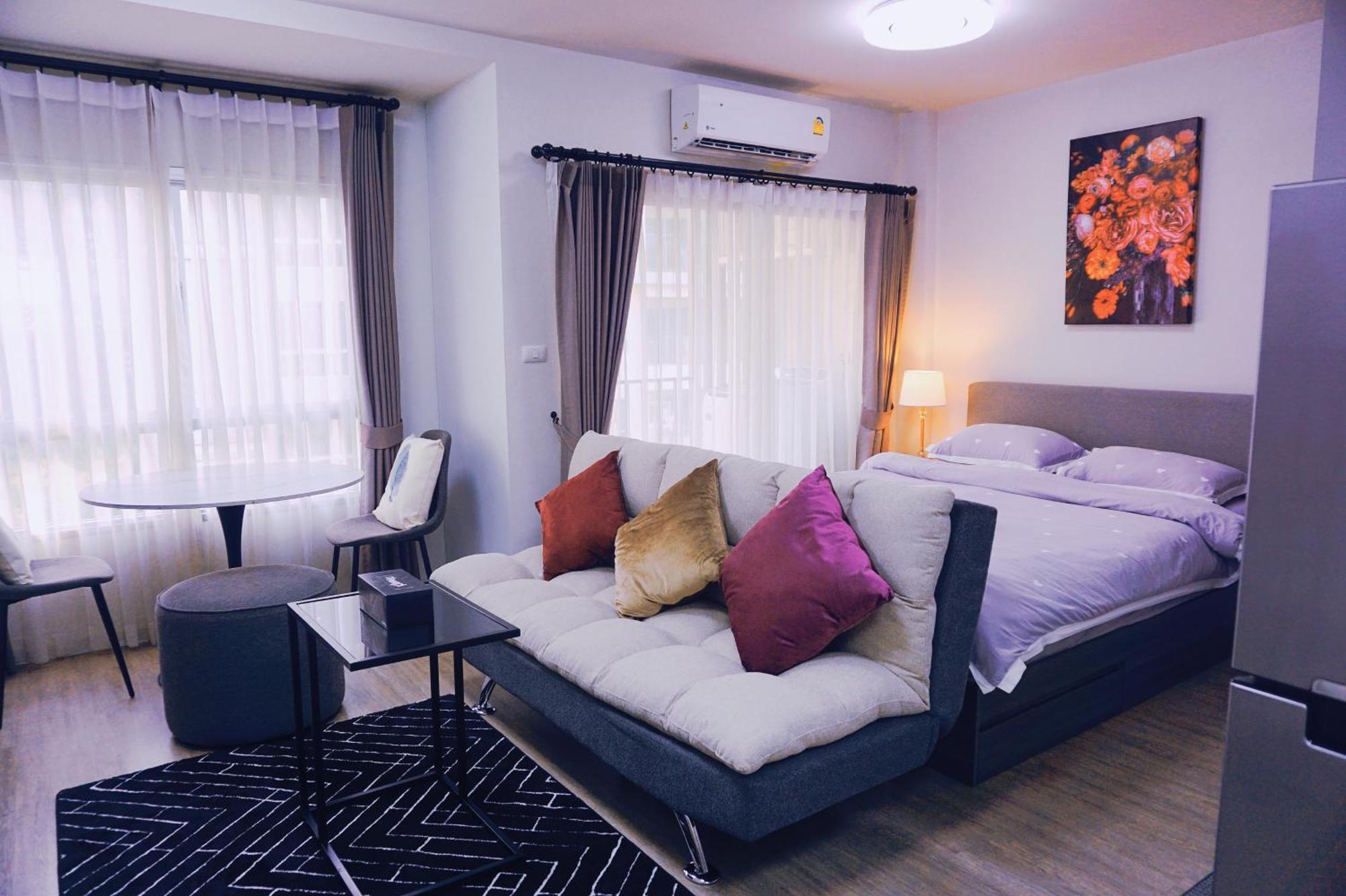 Cozy 1 Bd Pool Gym Balcony Walk To Festival * Chiang Mai