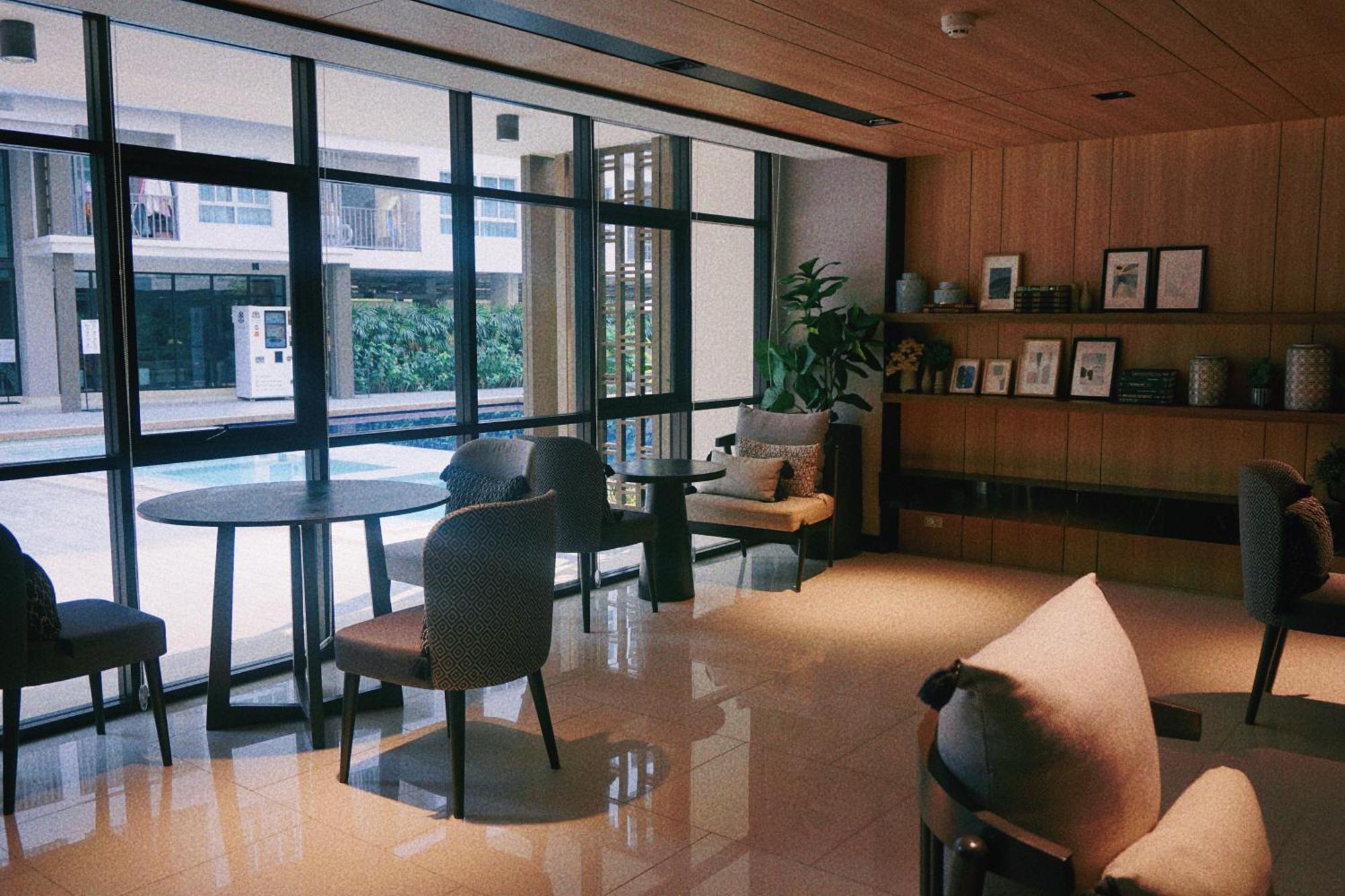Cozy 1 Bd Pool Gym Balcony Walk To Festival Apartment Chiang Mai