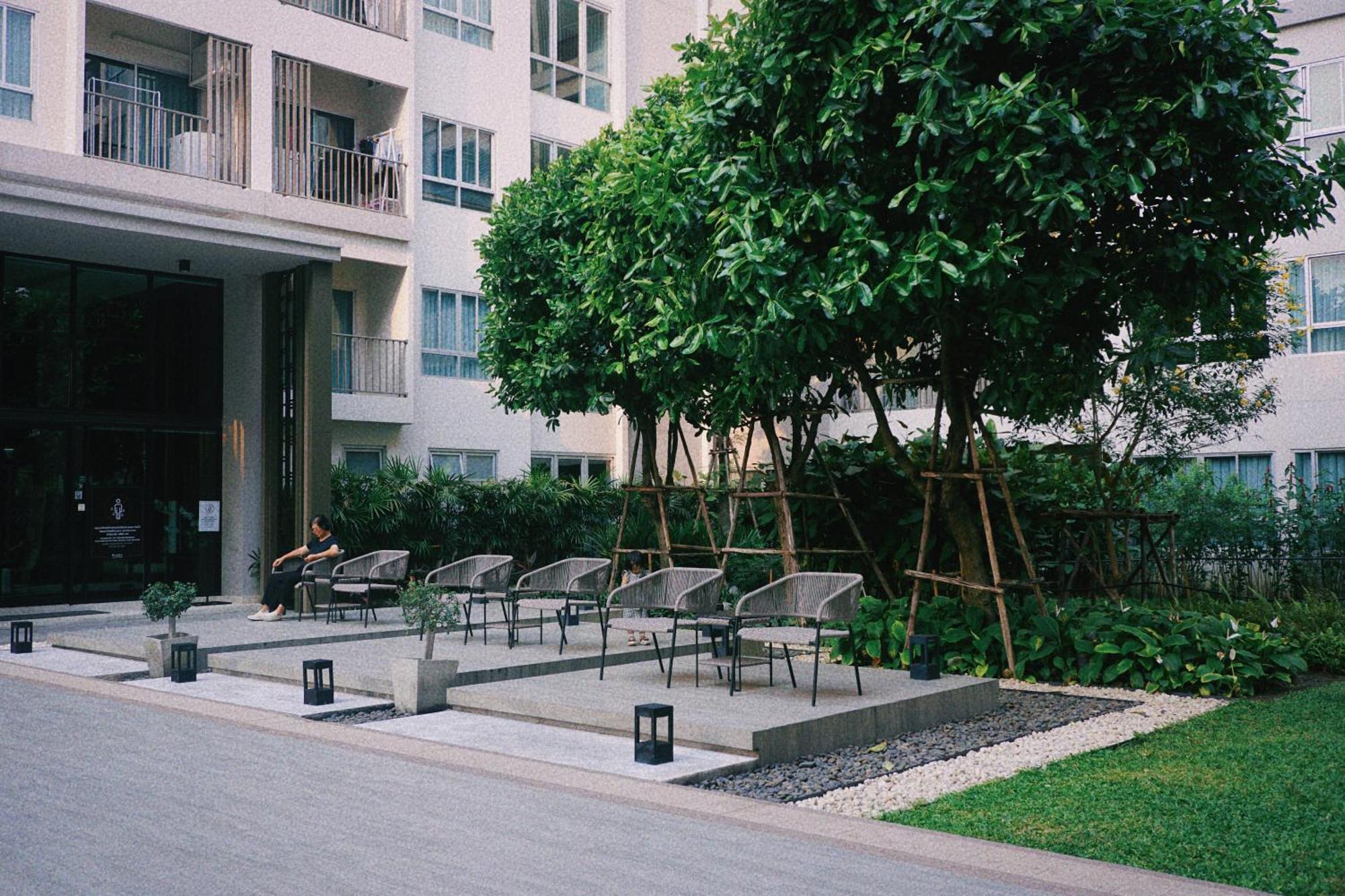 Cozy 1 Bd Pool Gym Balcony Walk To Festival Apartment Chiang Mai
