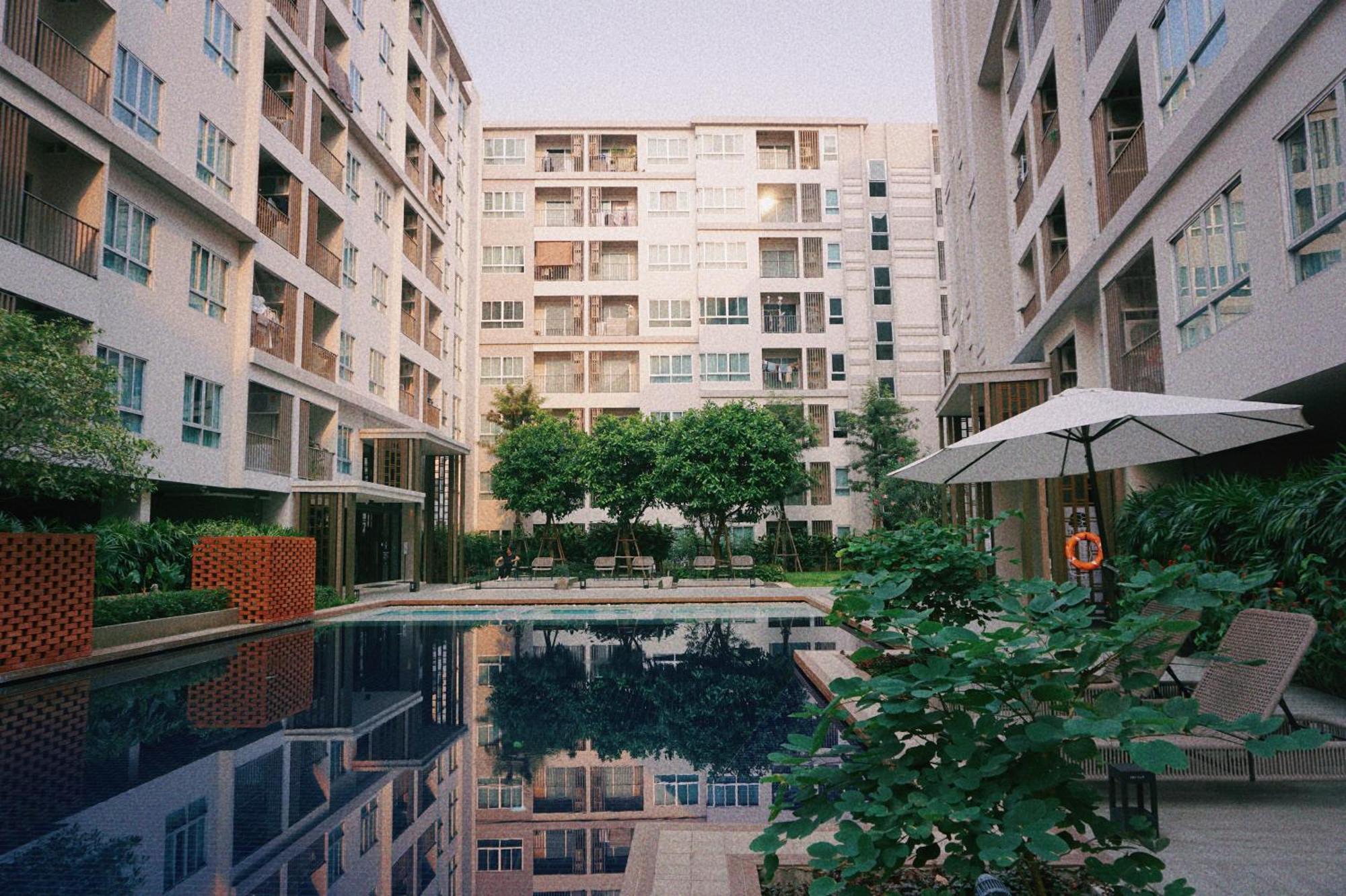 Cozy 1 Bd Pool Gym Balcony Walk To Festival *
