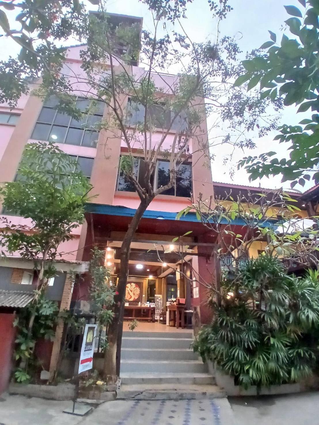 Lanna Boutique By Udee Cozy