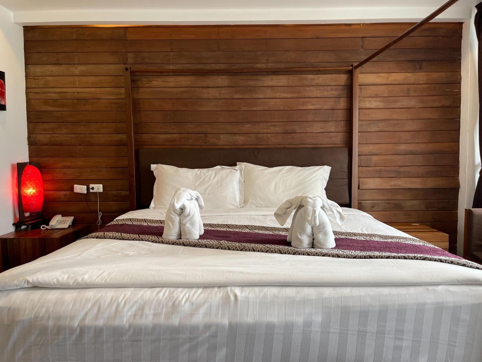 Hotel The Guest Arak Boutique Chiang Mai