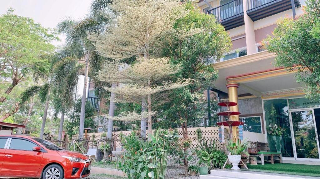 Pimlada Hotel