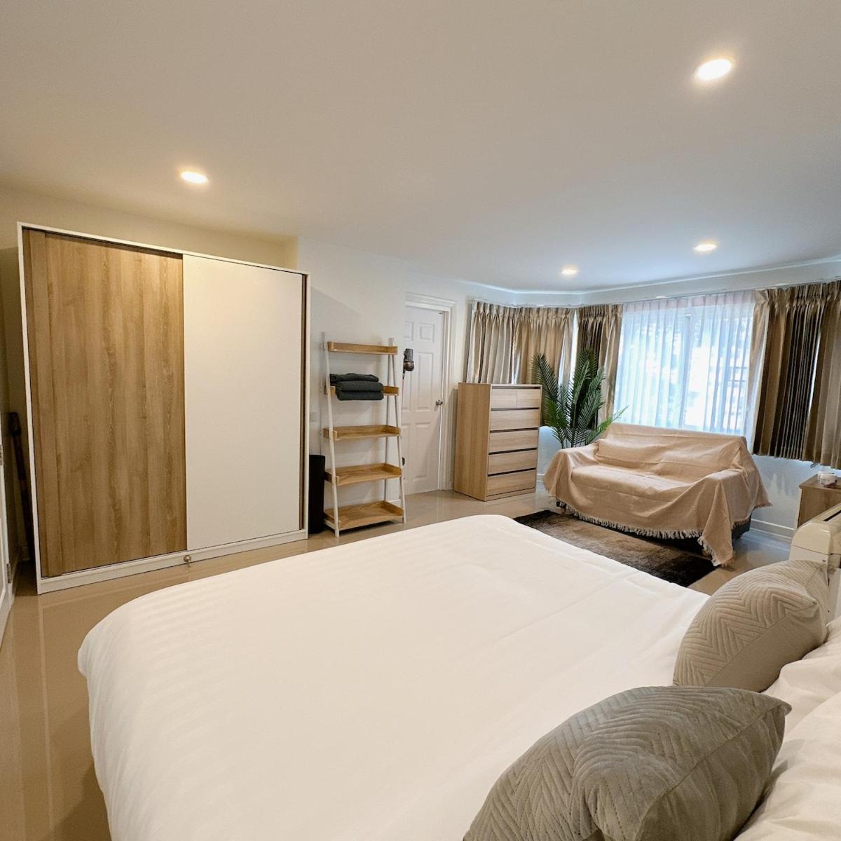 Apartment Big And Bright In Nimman