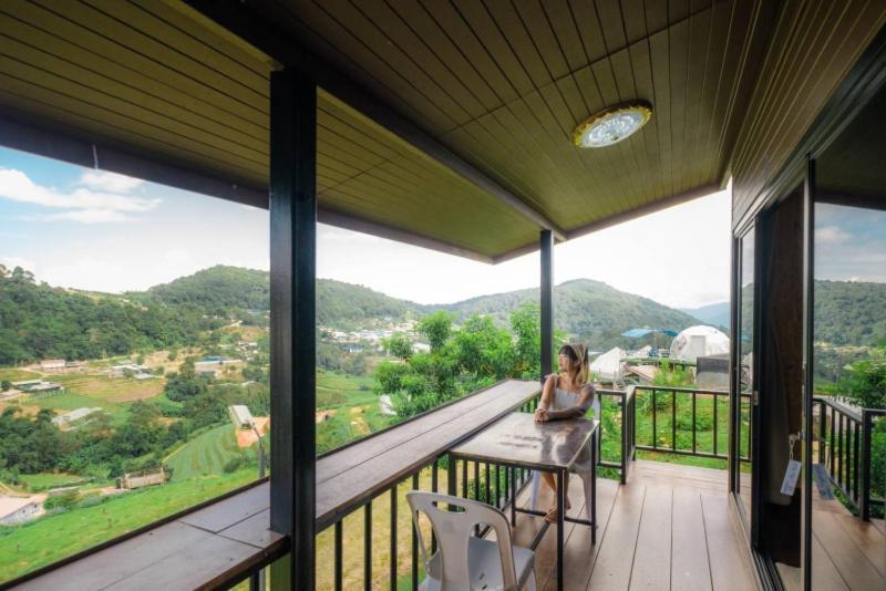Rai Fah Dao Moncham Hotel *