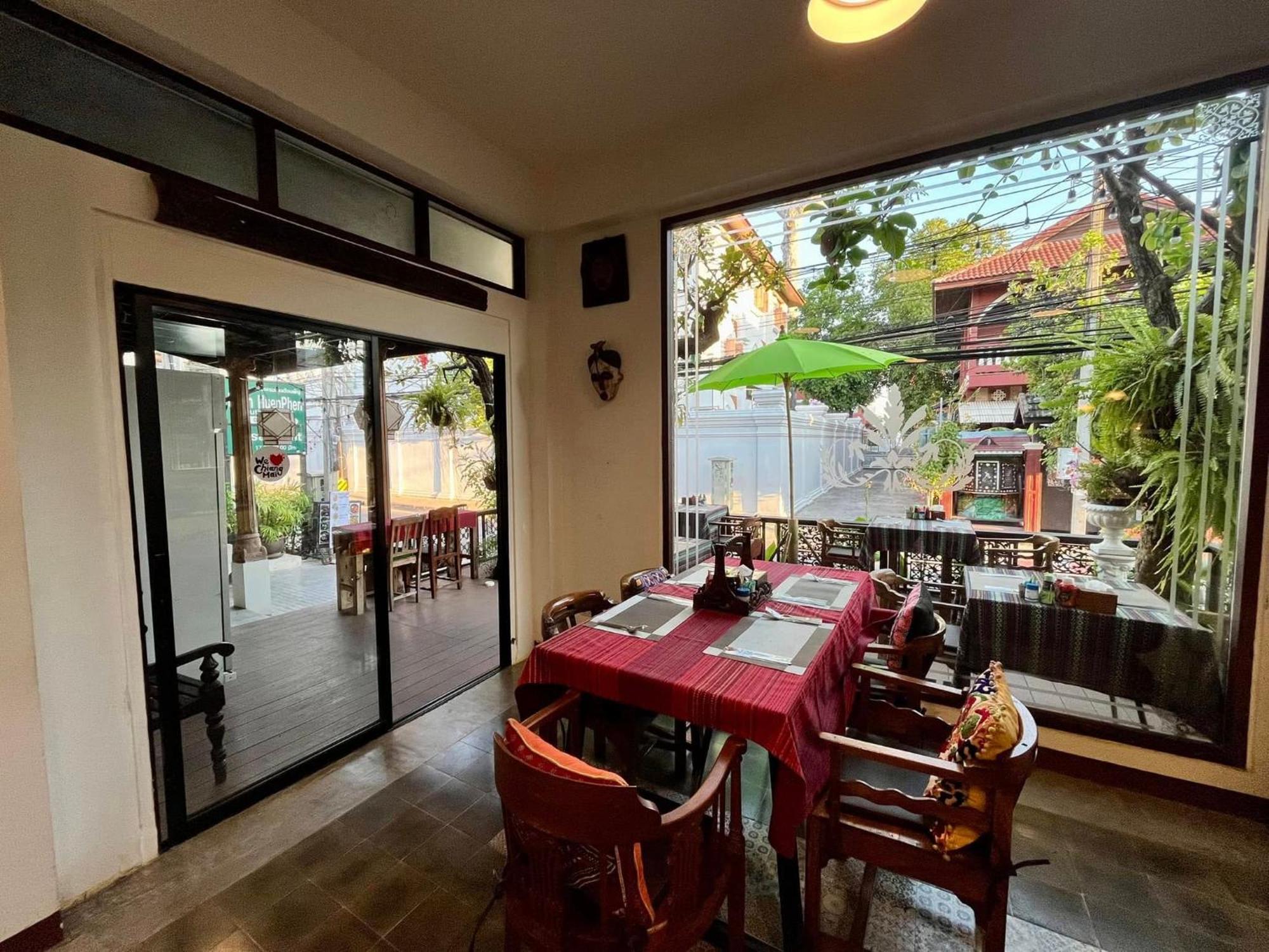 Baan Huenphen Boutique Hotel