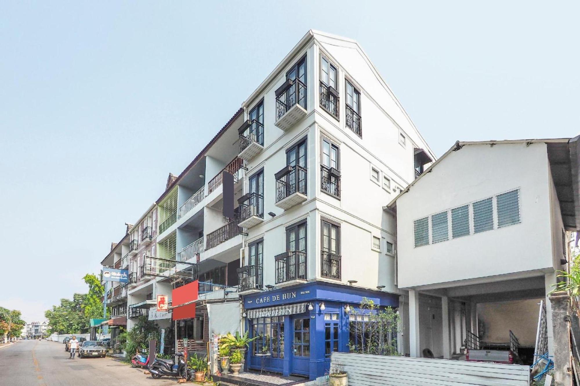 Oyo 899 De Hun Hotel 3*