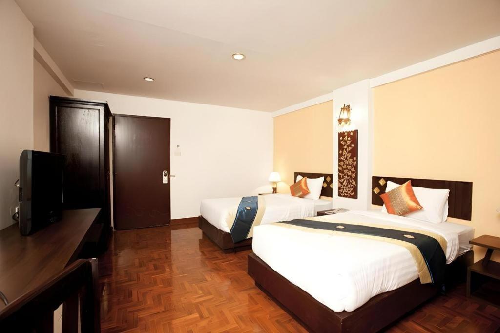 B2 Chang Phueak Gate Premier 3*