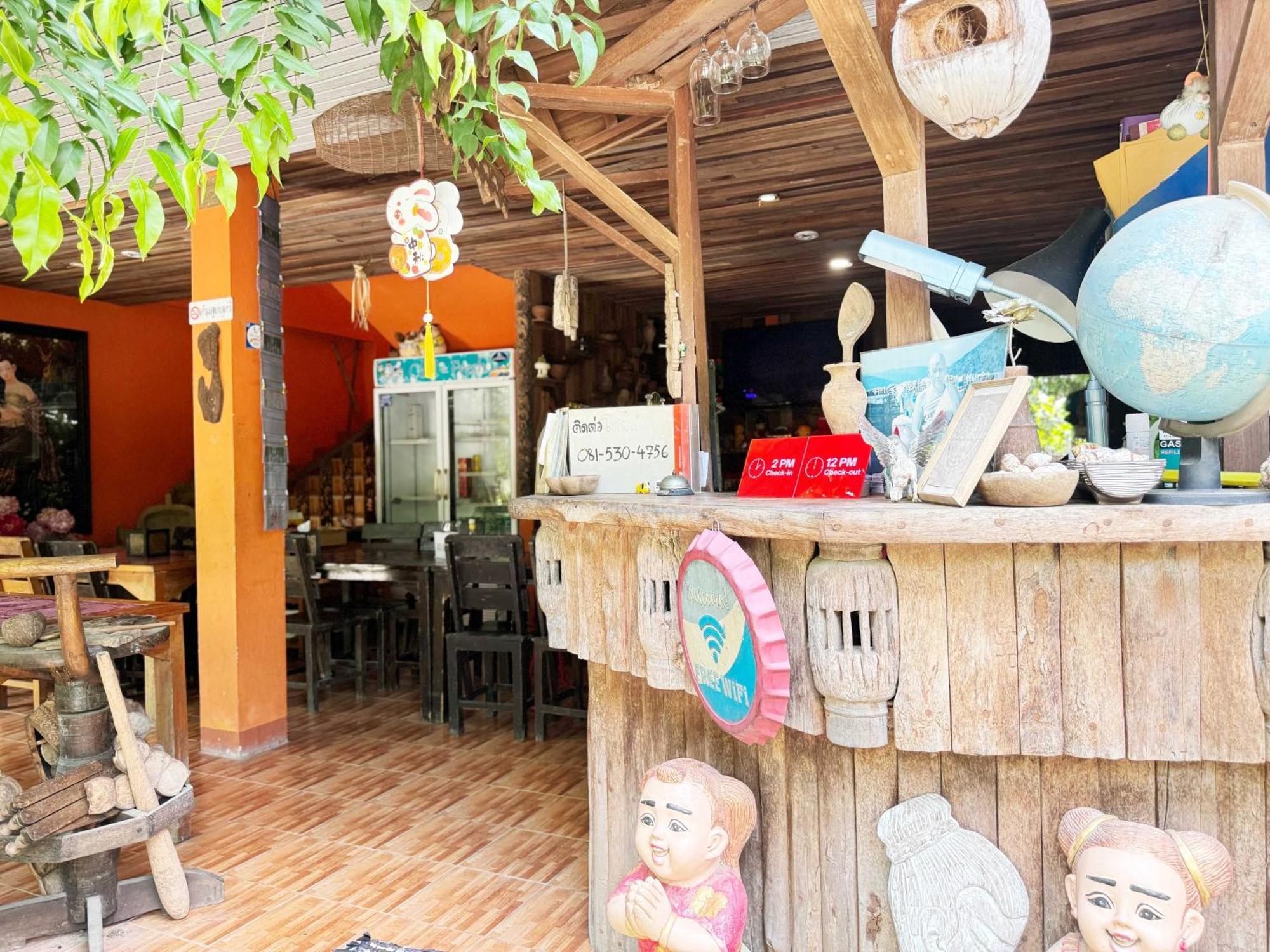 Honeyland Hotel 2*