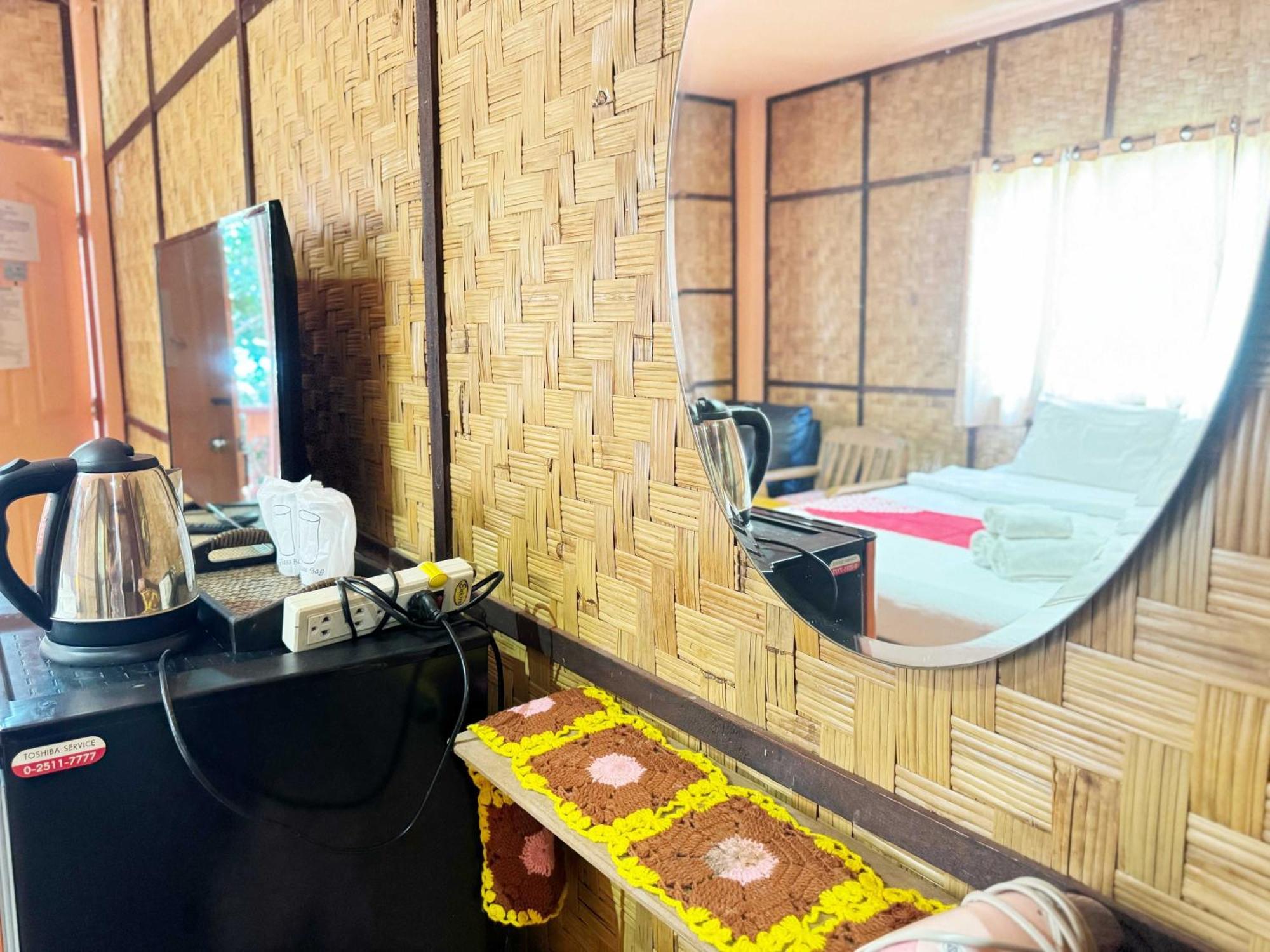Honeyland Hotel