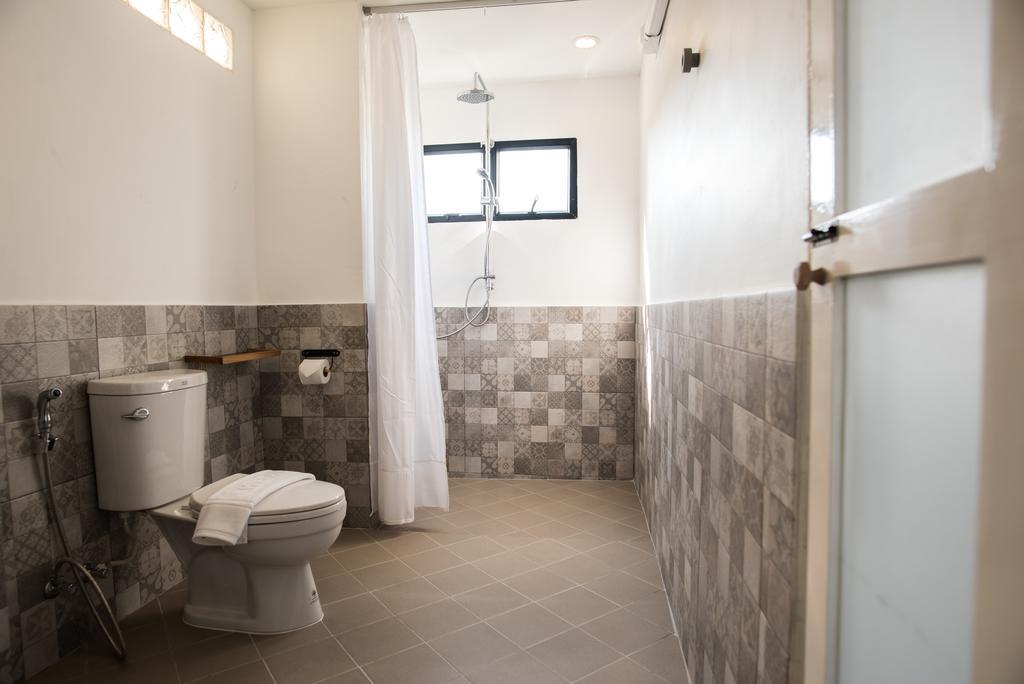 Thapae Happy House Hotel