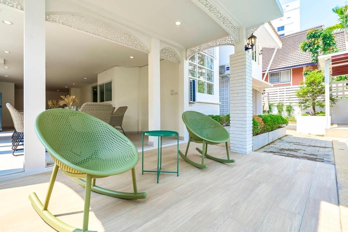 Luxurious Oasis In Heart Of By Night Bazaar Chiang Mai