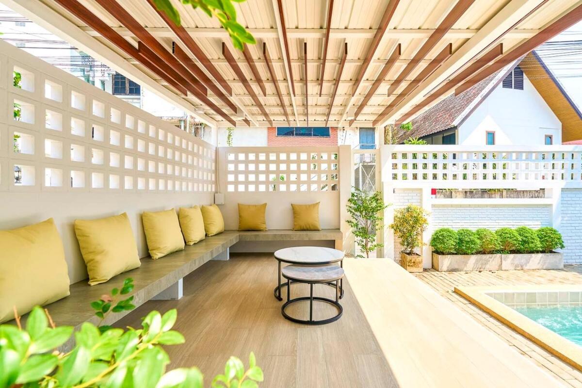 Luxurious Oasis In Heart Of By Night Bazaar Villa *