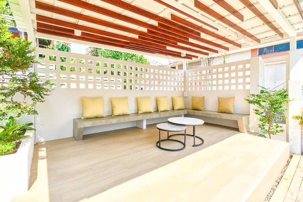 Luxurious Oasis In Heart Of By Night Bazaar Chiang Mai