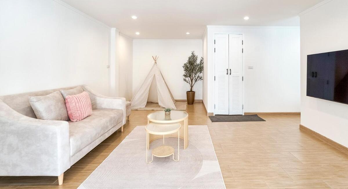 Villa Luxurious Oasis In Heart Of By Night Bazaar