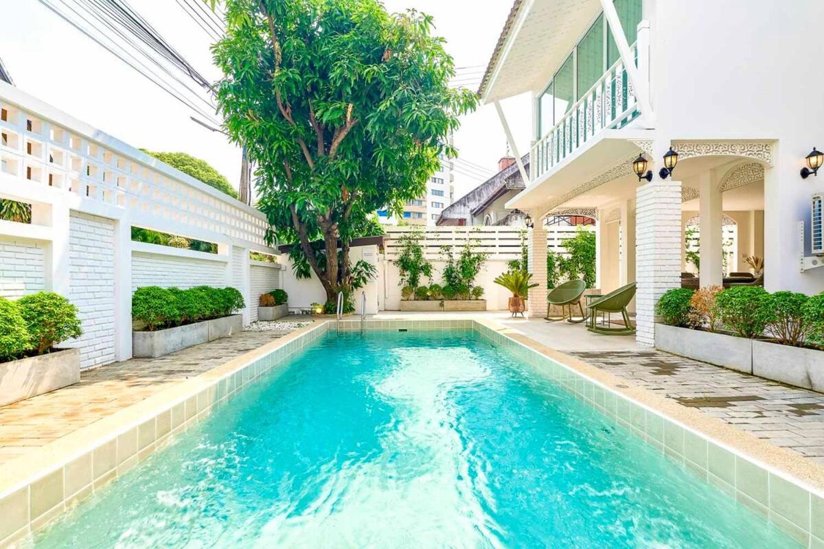 Luxurious Oasis In Heart Of By Night Bazaar * Chiang Mai