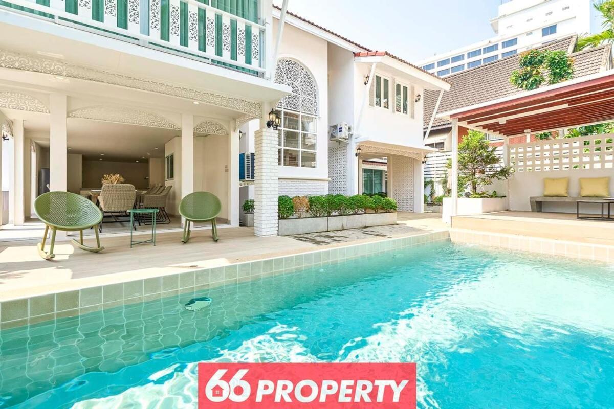 Luxurious Oasis In Heart Of By Night Bazaar Chiang Mai