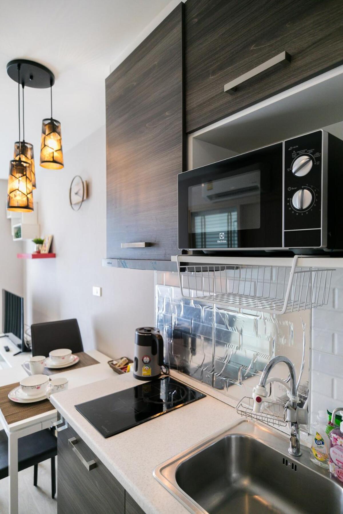 Modern Condo In Nimman P608 By Pimolplace