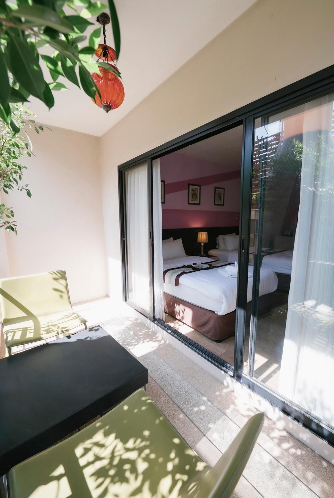 La Seine Resort, Resort *