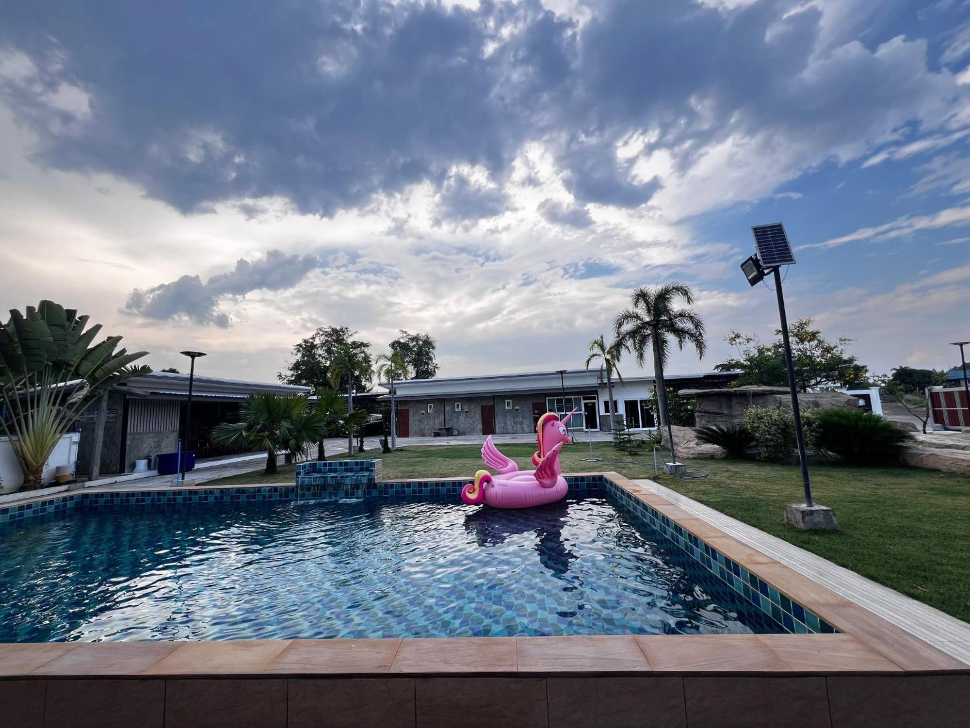 Homestay Baan Bua & Poolvilla Chiang Mai