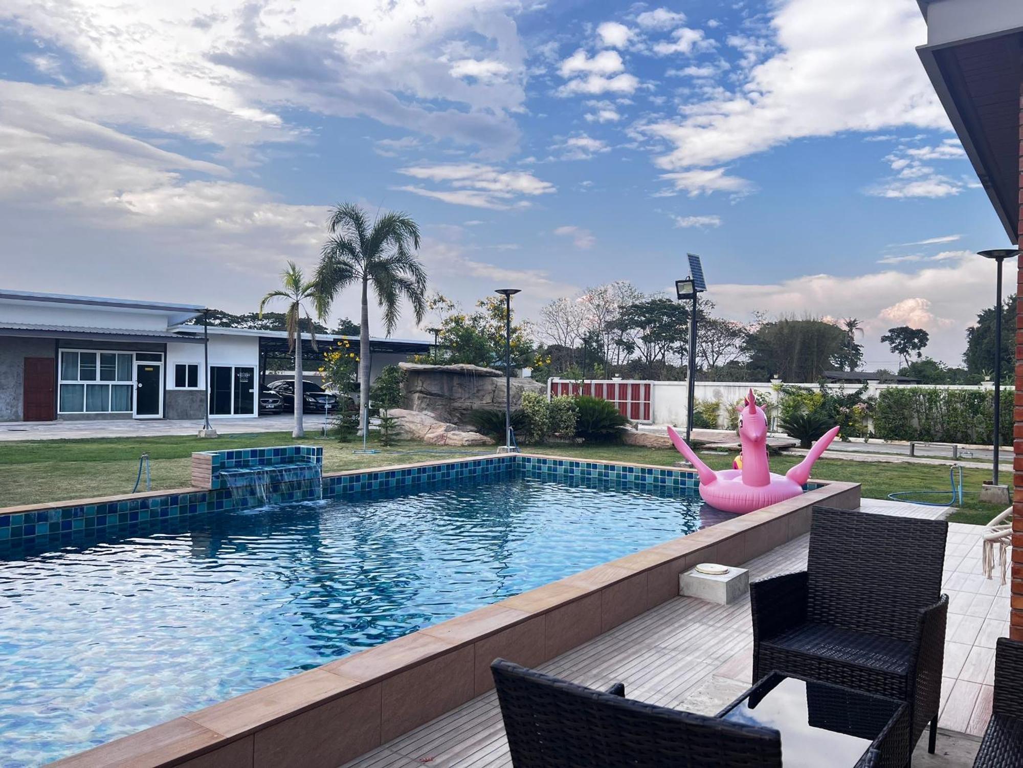 Baan Bua & Poolvilla