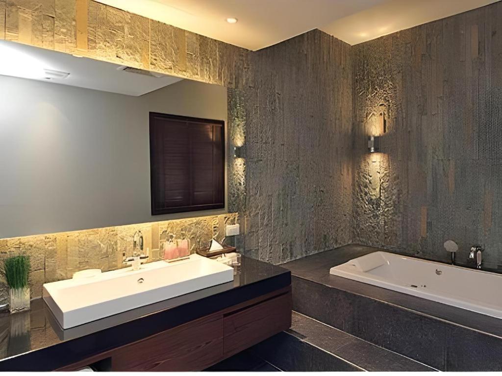 Azaya Resort 5*