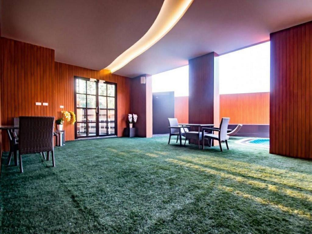 The Y Boutique Hotel 3*