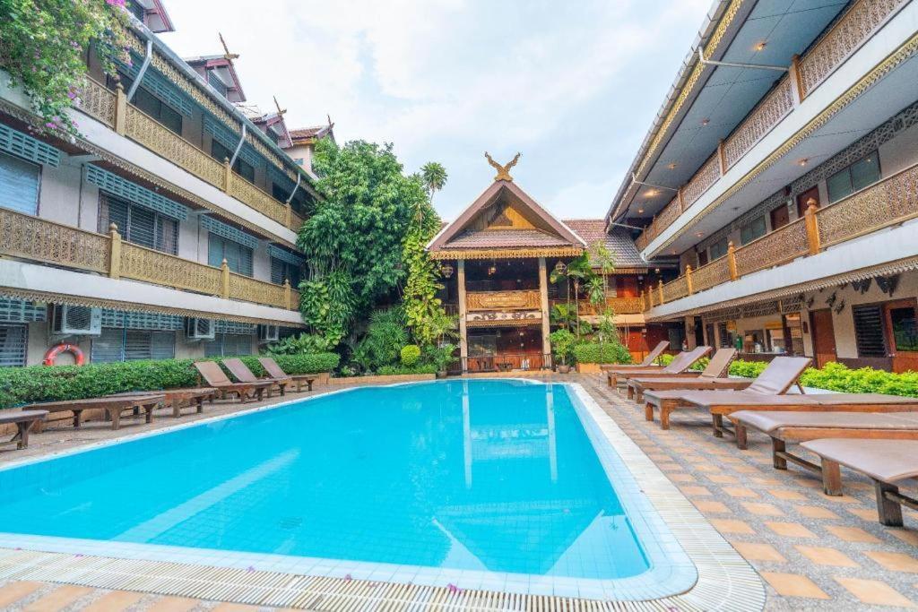 Collection O Khu Mueang Near Tha Phae Gate Formerly Lai Thai 2*